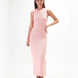 Chic Pink Textured Midi Dress
